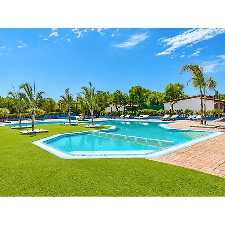 Cozy In Marina With Swimming Pool Сasa de vacaciones Nicotera