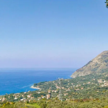 Сasa de vacaciones Cozy In Marina With Swimming Pool Nicotera